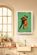Poster Danse La valse a trois temps, un couple de danseurs style affiche vintage vert et orange, dans un cadre bois clair, décoration murale de cuisine